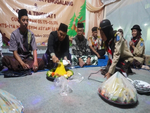 Pemotongan Tumpeng